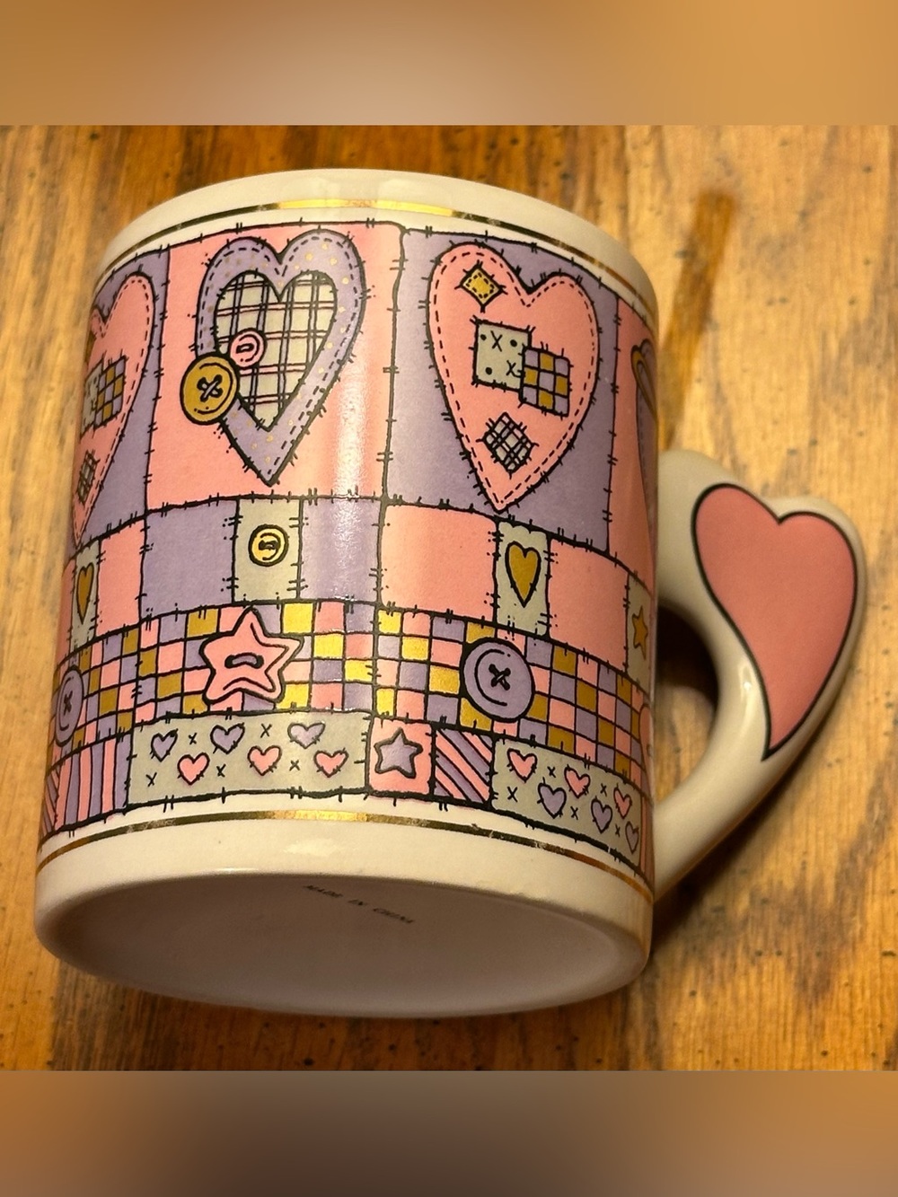 1998 Gold trim cottage core Vintage heart mug